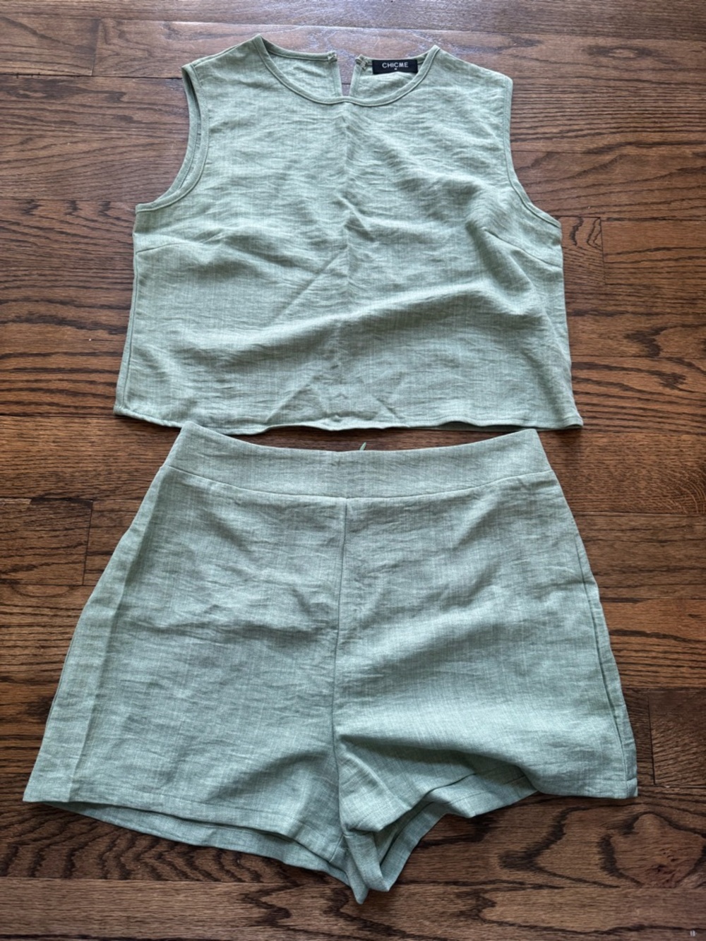 CHICME Sage Green Linen Blend Two Piece Set Sleeveless Crop Top & Shorts Size M